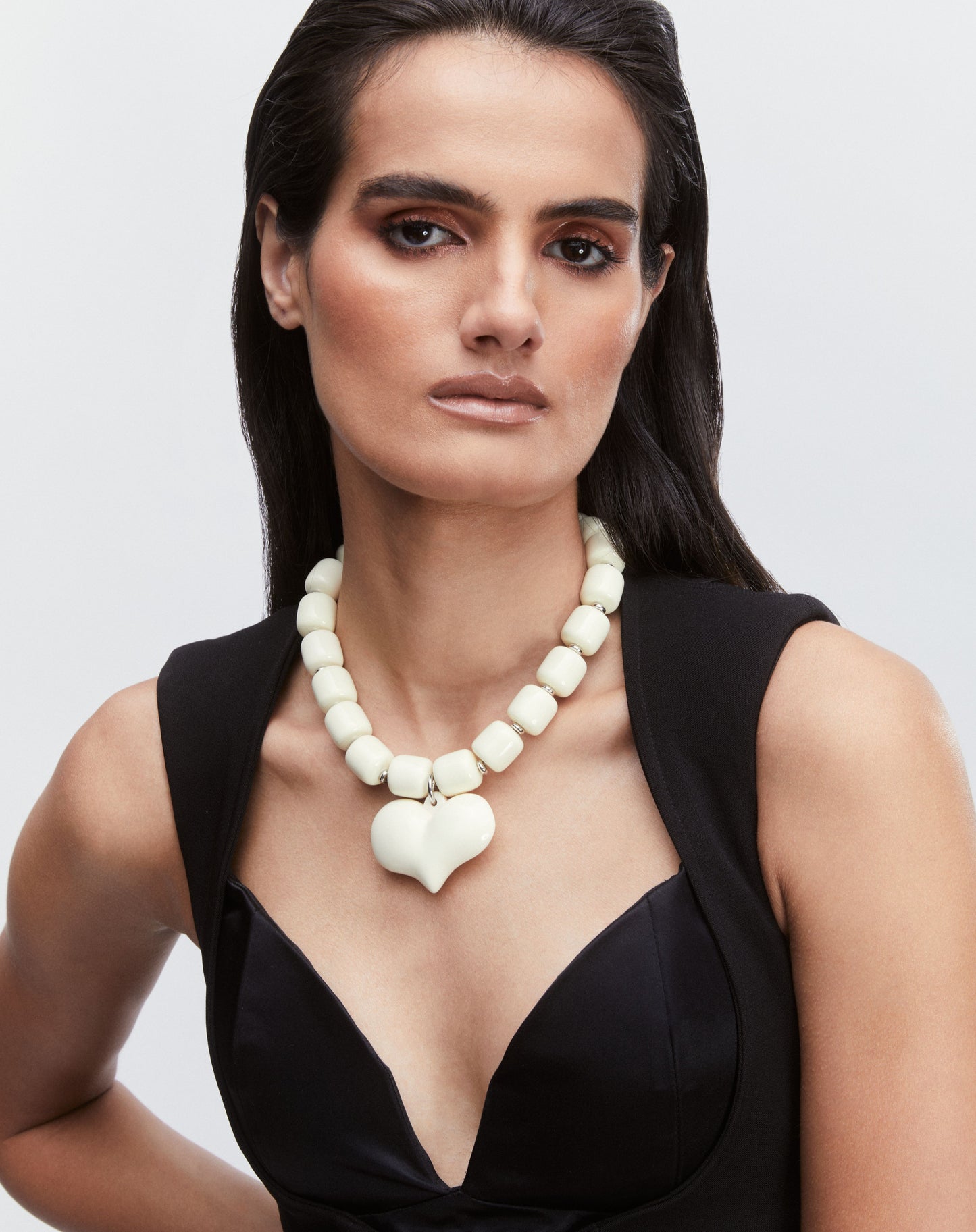Amore Necklace Ivory