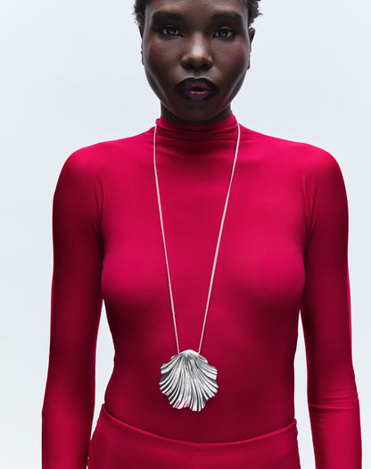 Coquille Necklace