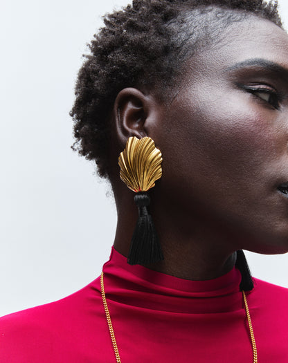 Coquille Earrings
