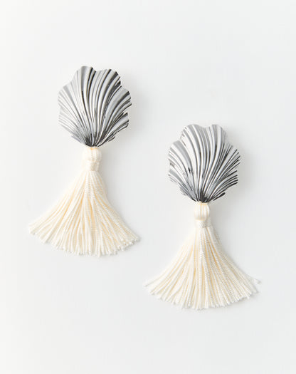 Coquille Earrings