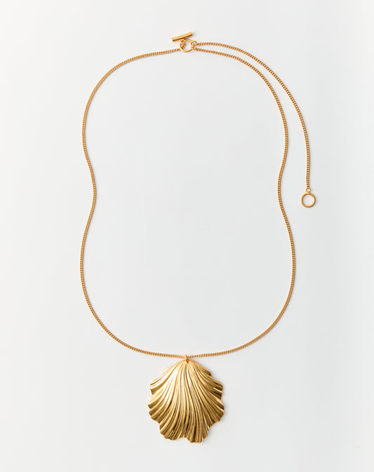 Coquille Necklace